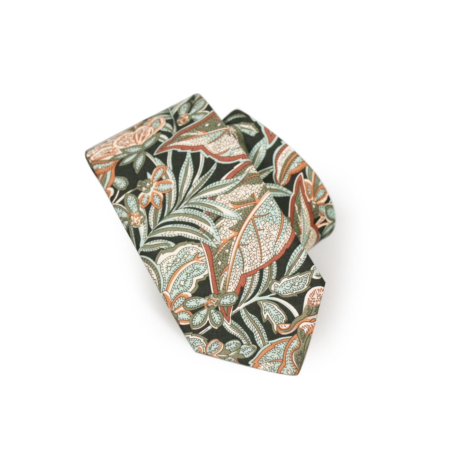 Parisian With Liberty Hawaiian Paisley Tie